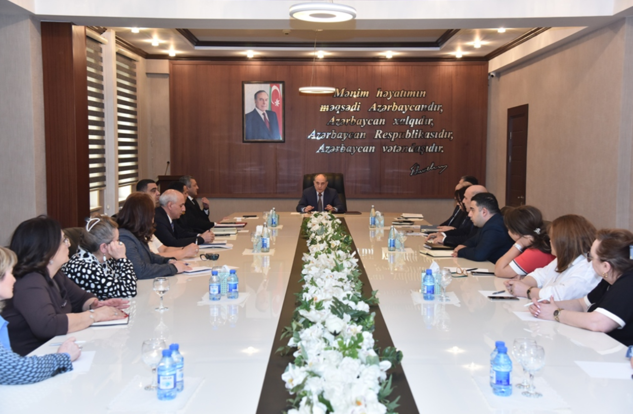 Tahir Budaqov müşavirə keçirdi - FOTOLAR